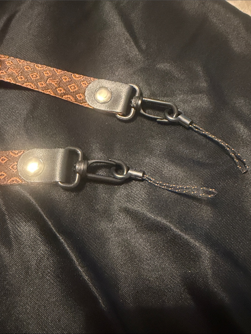 Brown Patterned lanyard - Picture 2 of 2